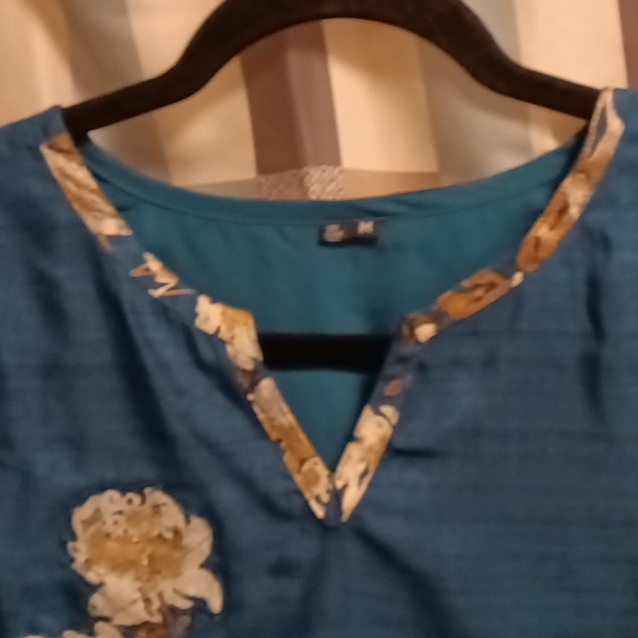 FINAL PRICE NWOT teal dress w tan floral embroidery & assymetrical sides/hem Med - Picture 14 of 16